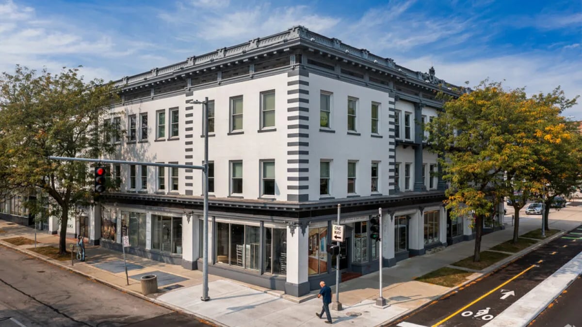 The Davis Building at 151 N Michigan St in Toledo, Ohio exterior view